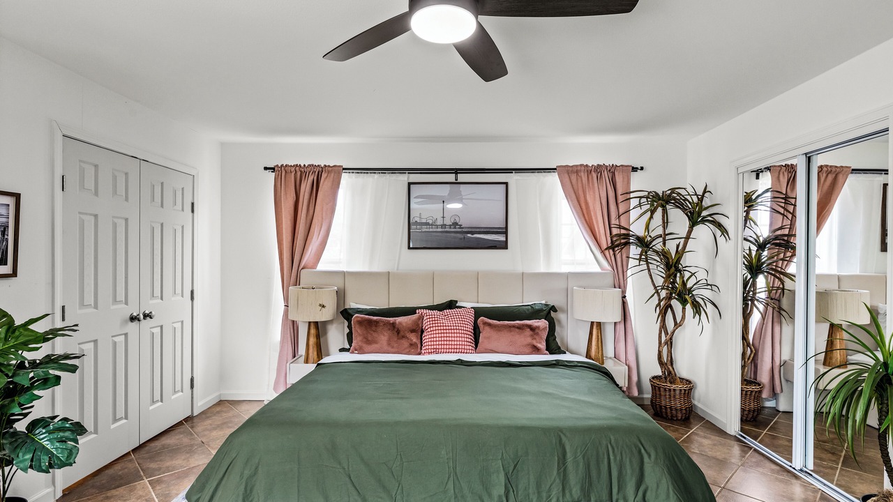 Photo of Bedroom in Galveston