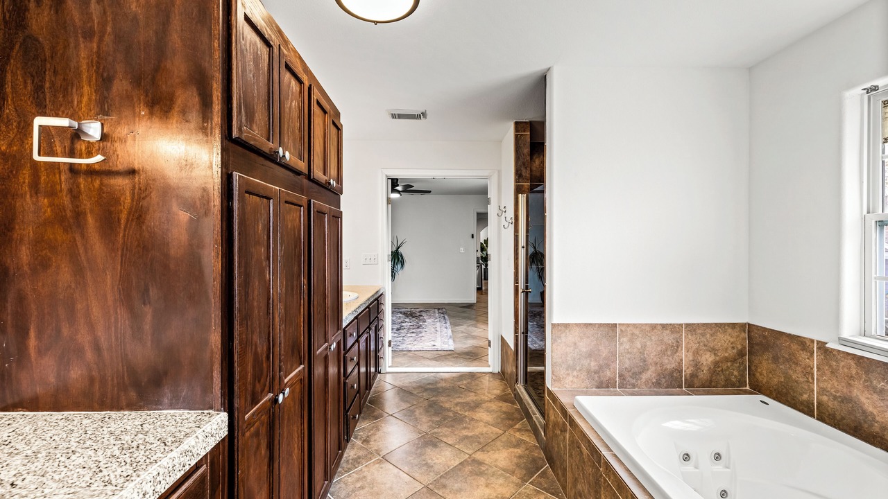 Photo of Bathroom in Galveston