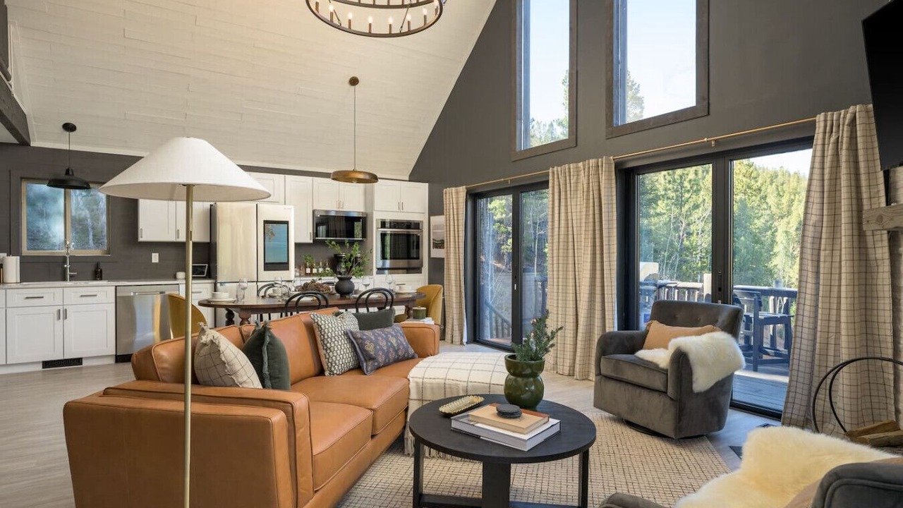 Photo of Livingroom in Bailey