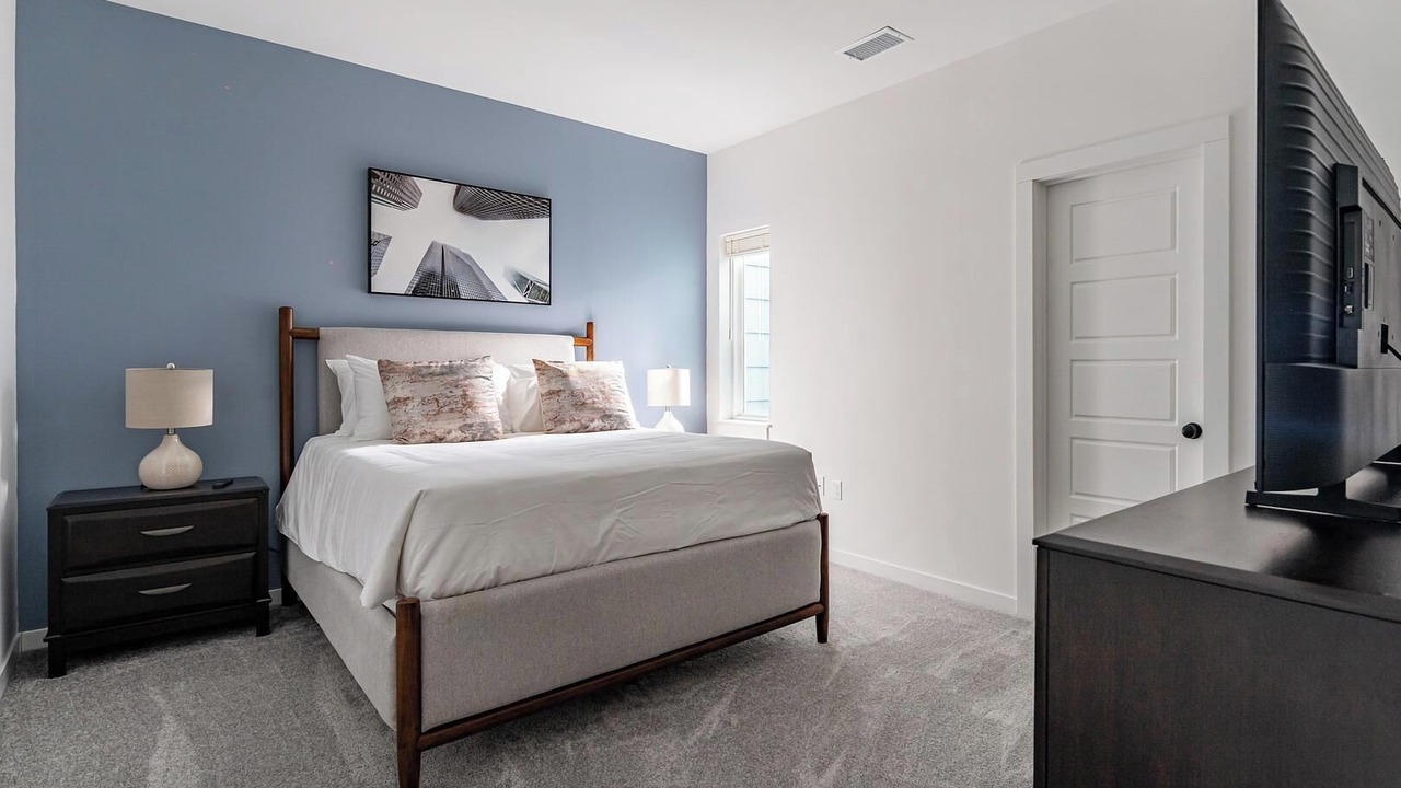 Photo of Bedroom in Lee's Summit