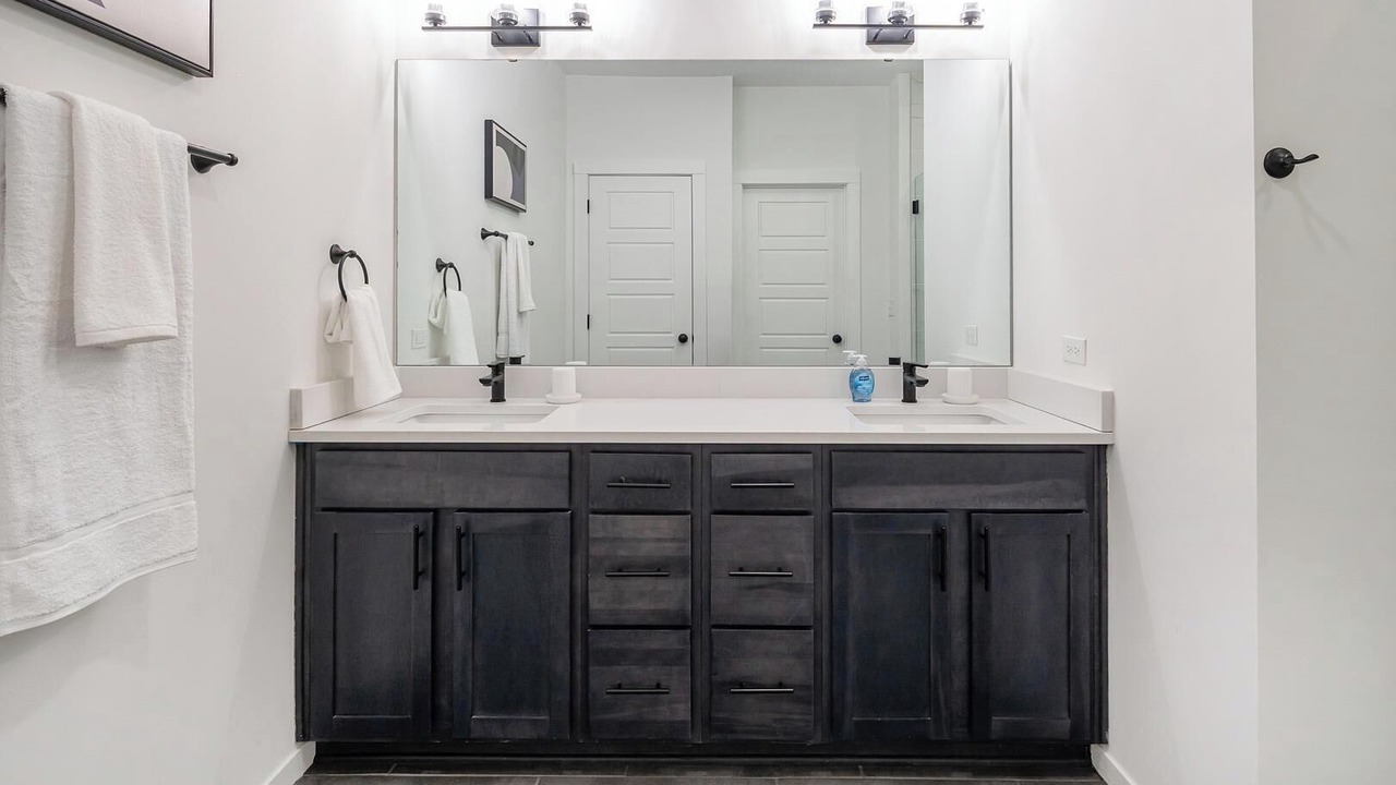 Photo of Bathroom in Lee's Summit