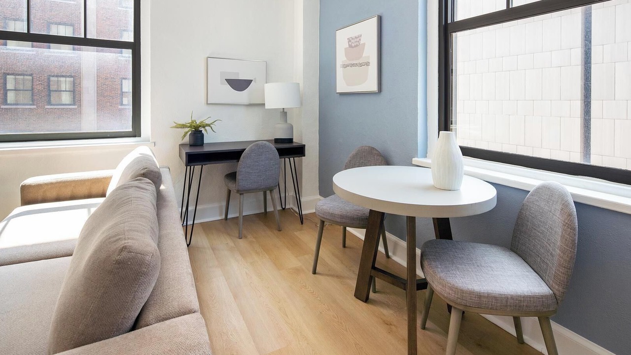 Photo of Livingroom in Financial District