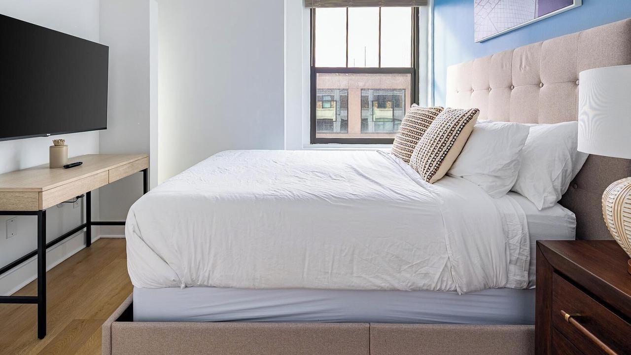 Photo of Bedroom in Financial District