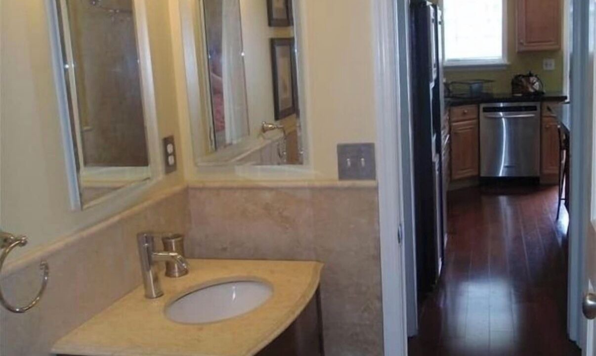 Photo of Bathroom in Hollywood