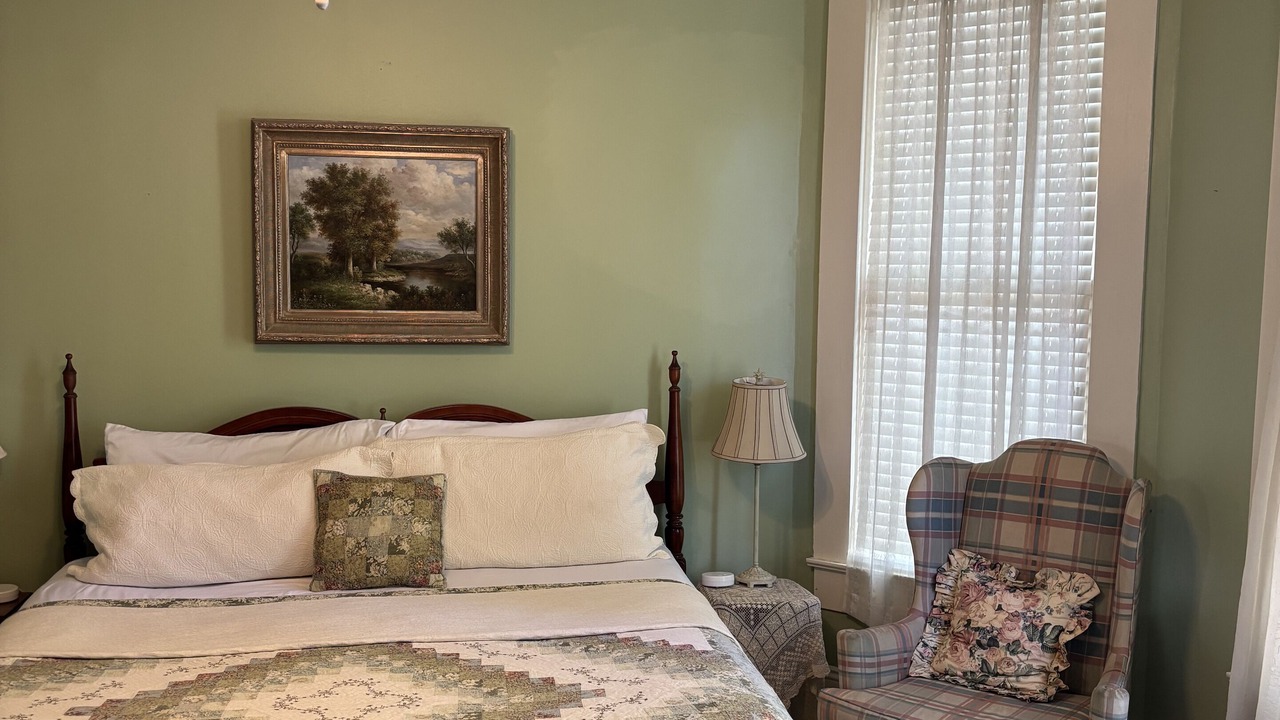 Photo of Bedroom in Nacogdoches