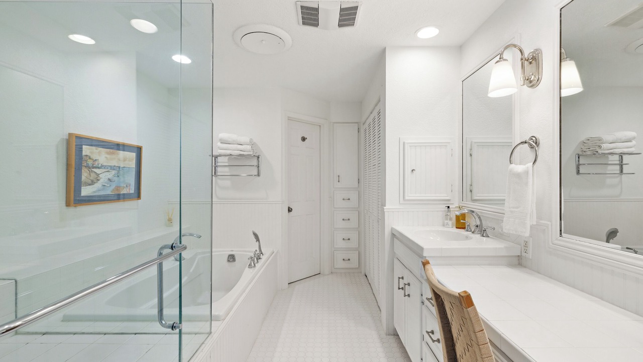 Photo of Bathroom in Key Allegro