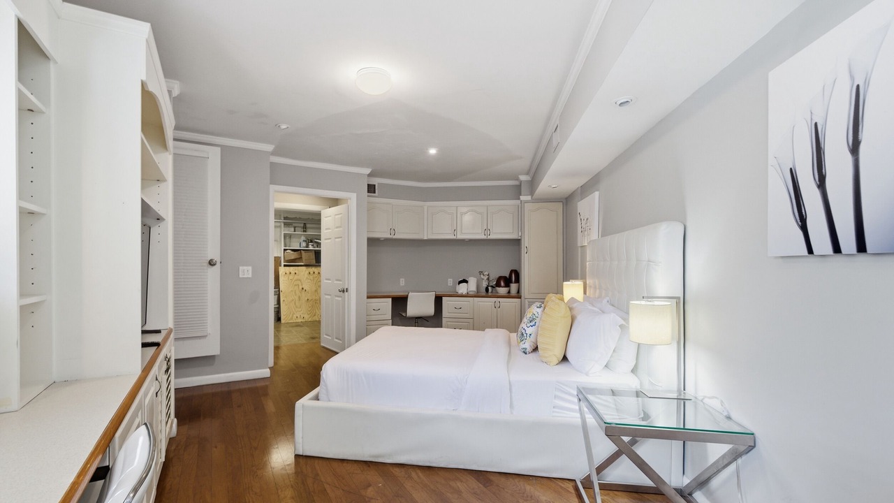 Photo of Bedroom in Harbor Beach