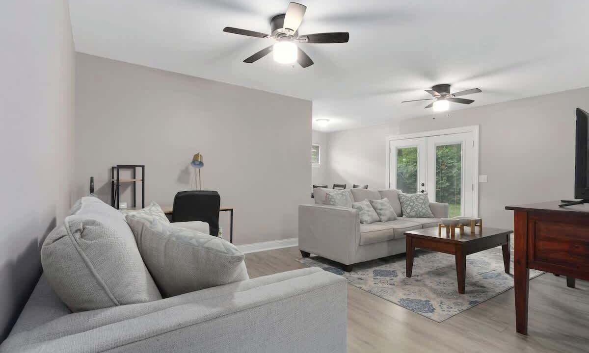 Photo of Livingroom in Overland Park