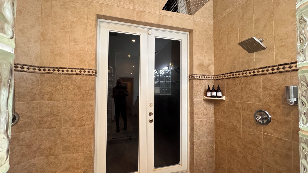Photo of Bathroom in Wilton Manors