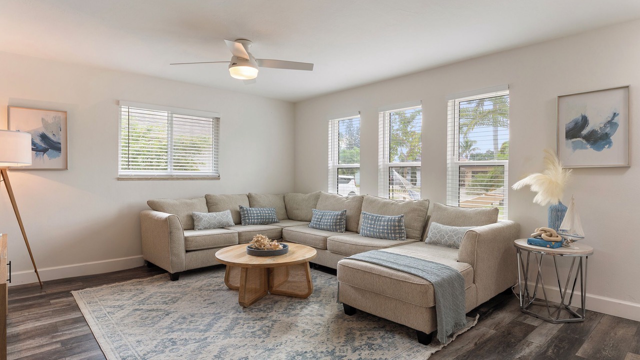 Photo of Livingroom in Naples Park
