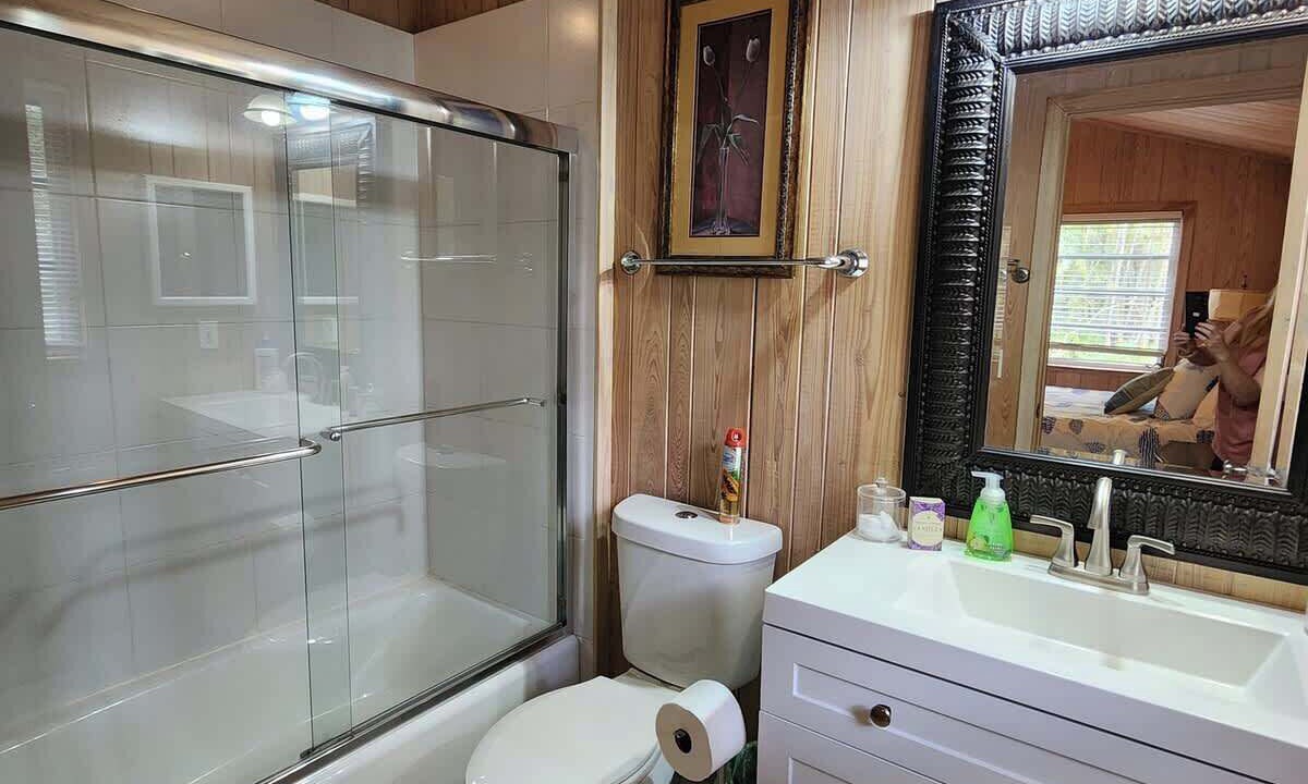 Photo of Bathroom in Bayou Oaks