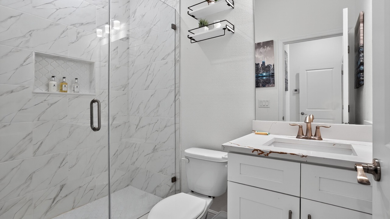 Photo of Bathroom in East Tampa