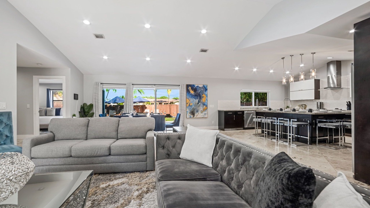 Photo of Livingroom in Deerfield Beach