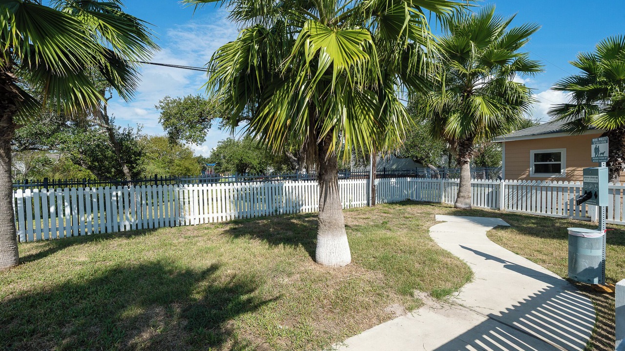 Photo of Outdoor in Fulton