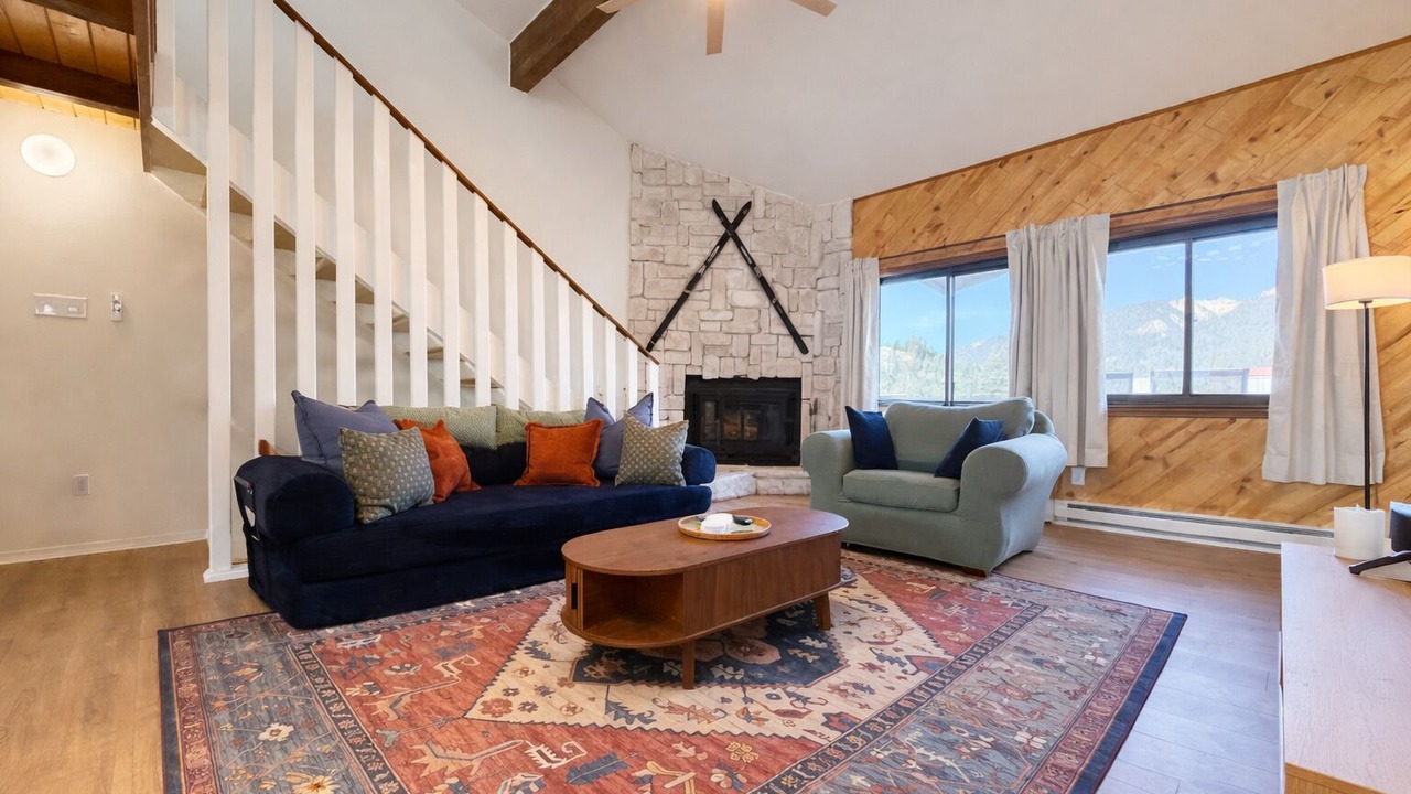 Photo of Livingroom in Red River