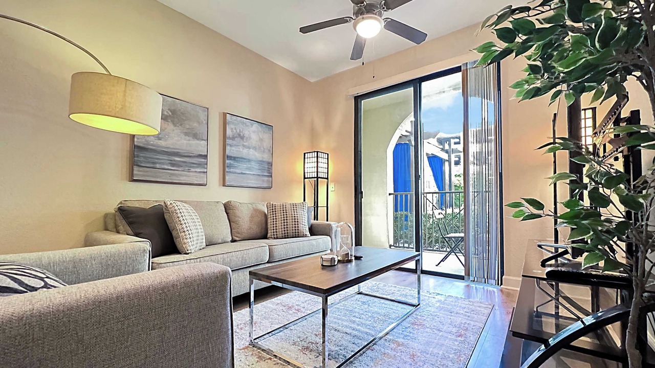Photo of Livingroom in Carver City - Lincoln Gardens