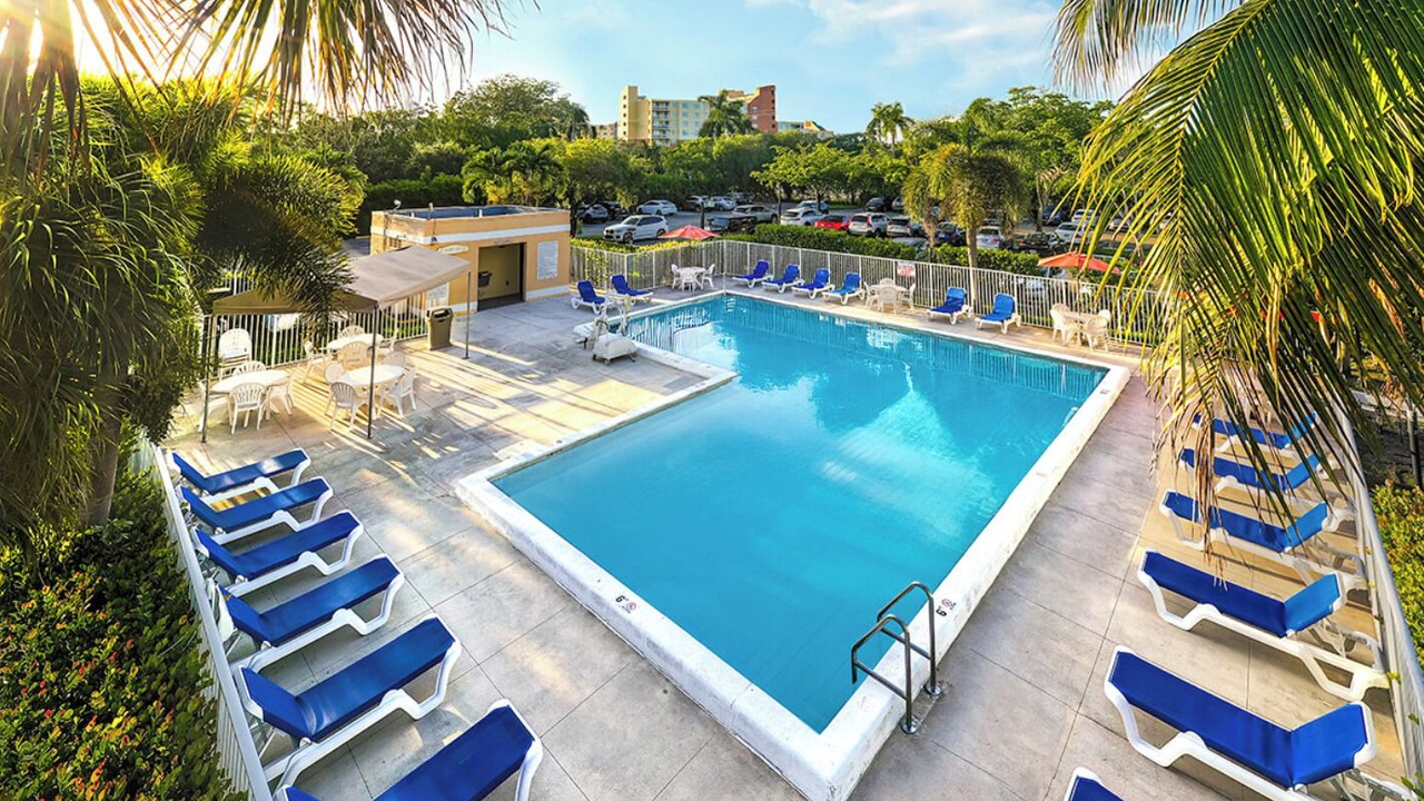 Photo of Outdoor in Weston