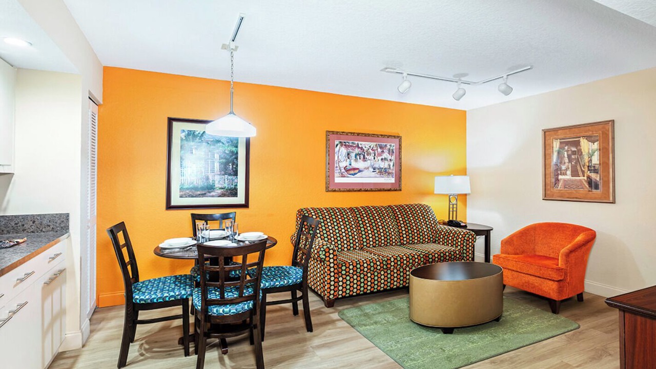 Photo of Livingroom in Weston