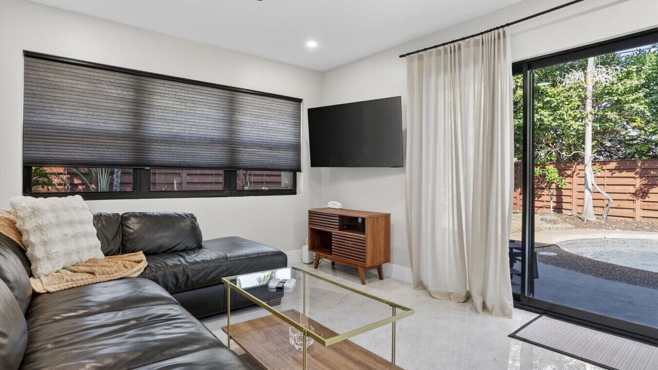 Photo of Livingroom in Garden Isles