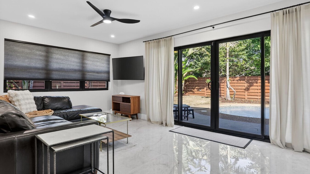 Photo of Livingroom in Garden Isles