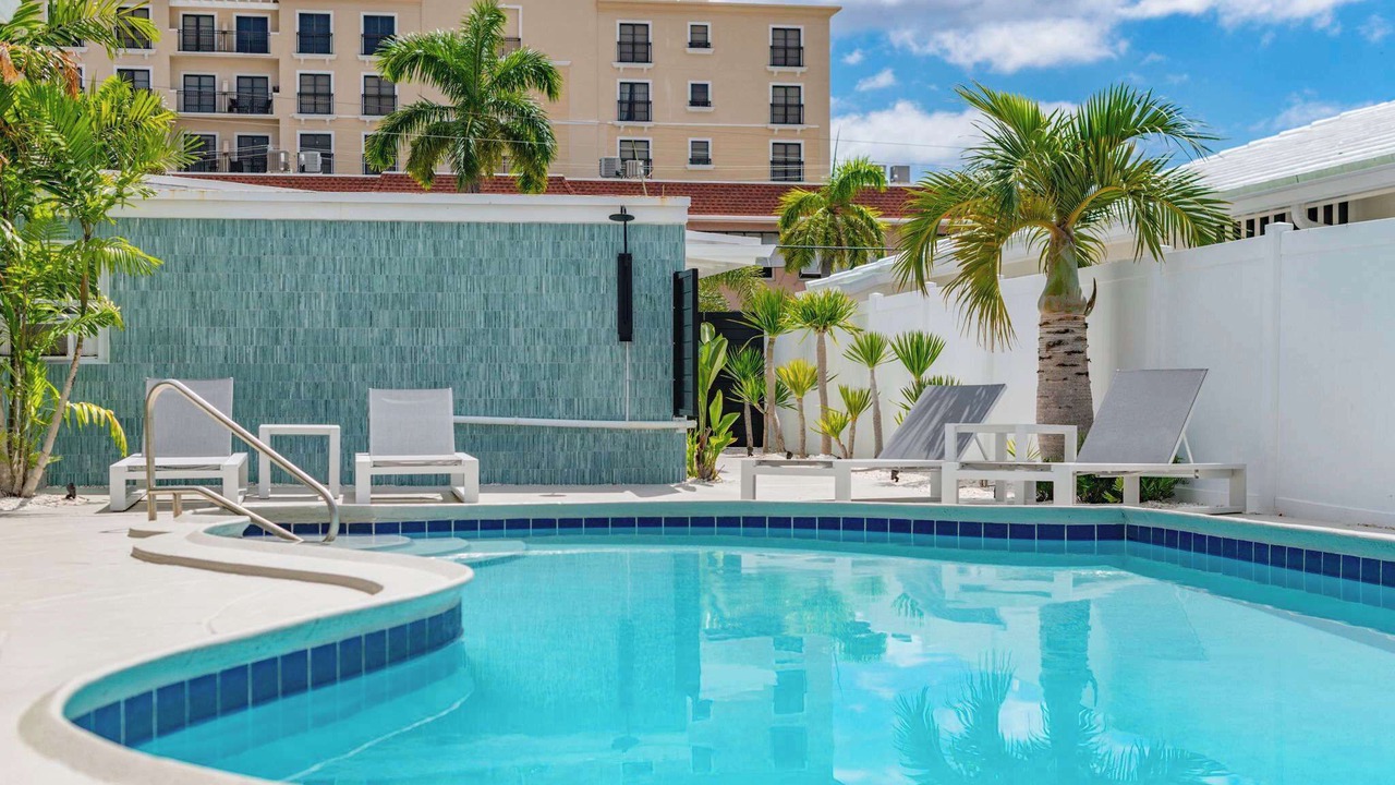 Photo of Outdoor in Dolphin Isles