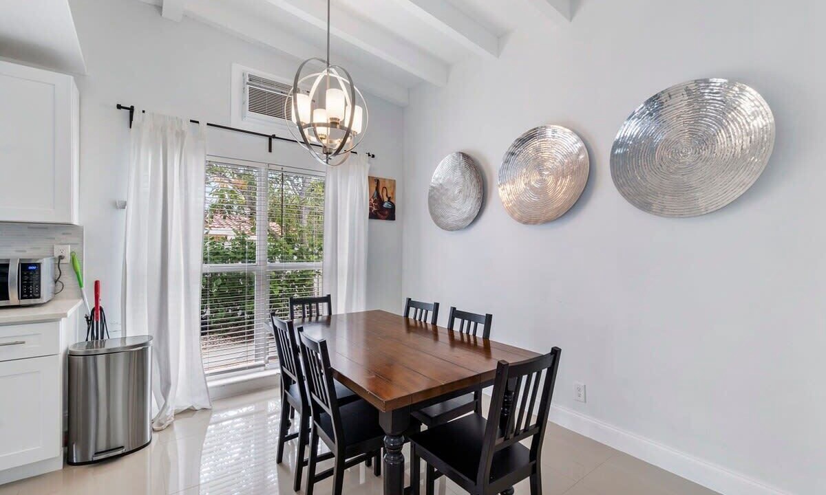 Photo of Others in Dolphin Isles