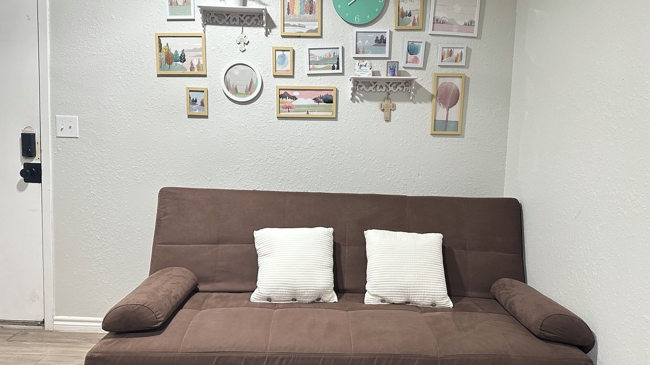 Photo of Livingroom in Midland