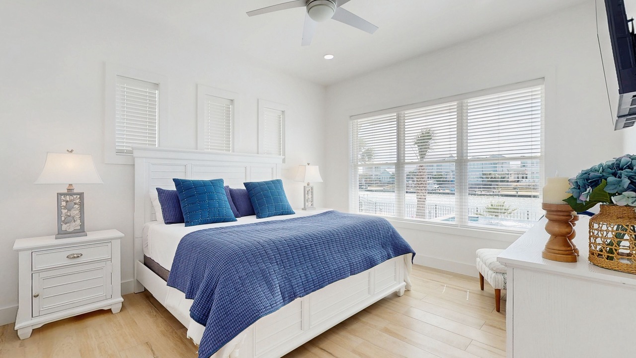 Photo of Bedroom in Rockport