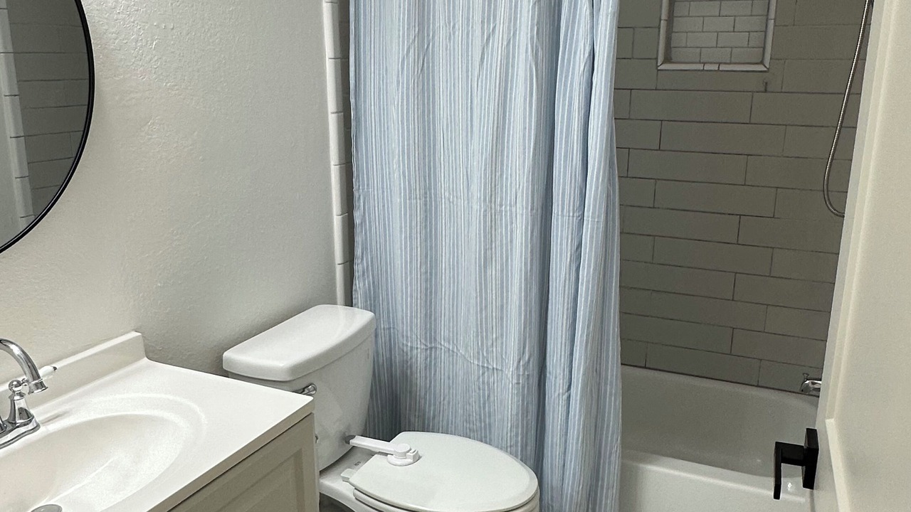 Photo of Bathroom in Temple Crest