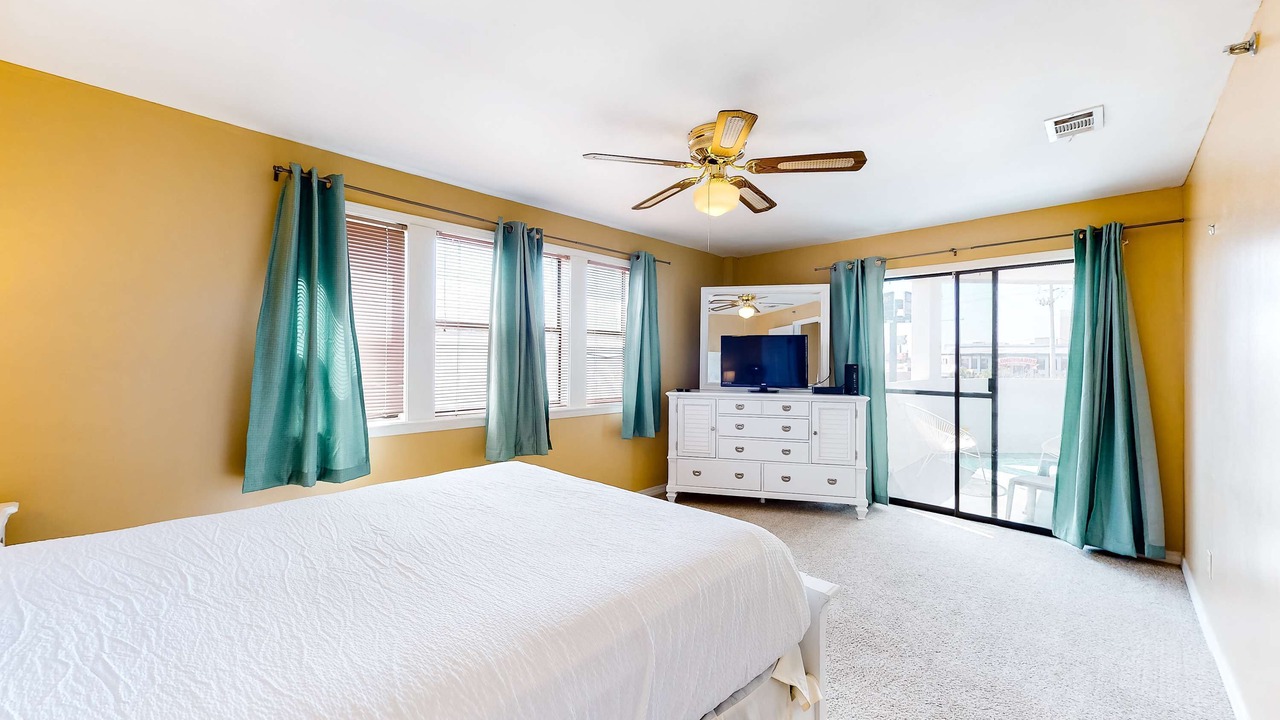 Photo of Bedroom in Gulf Lagoon Beach