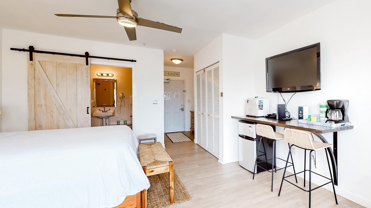 Photo of Bedroom in Gulf Place