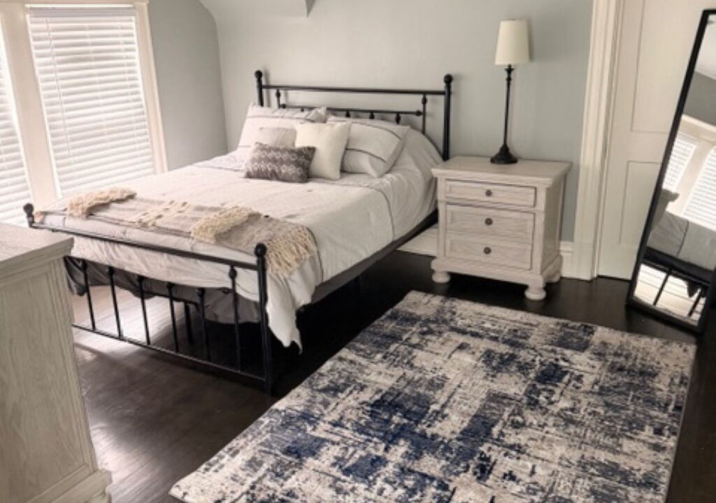Photo of Bedroom in Midtown - Westport