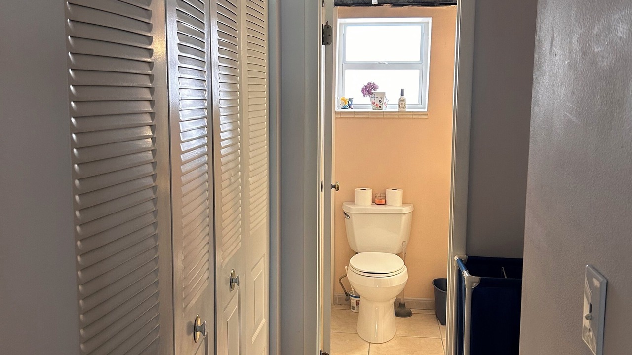 Photo of Bathroom in Hallandale Beach