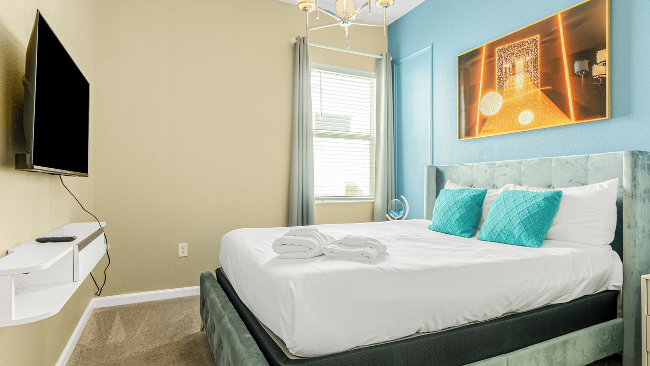 Photo of Bedroom in Bass Lakes Estates