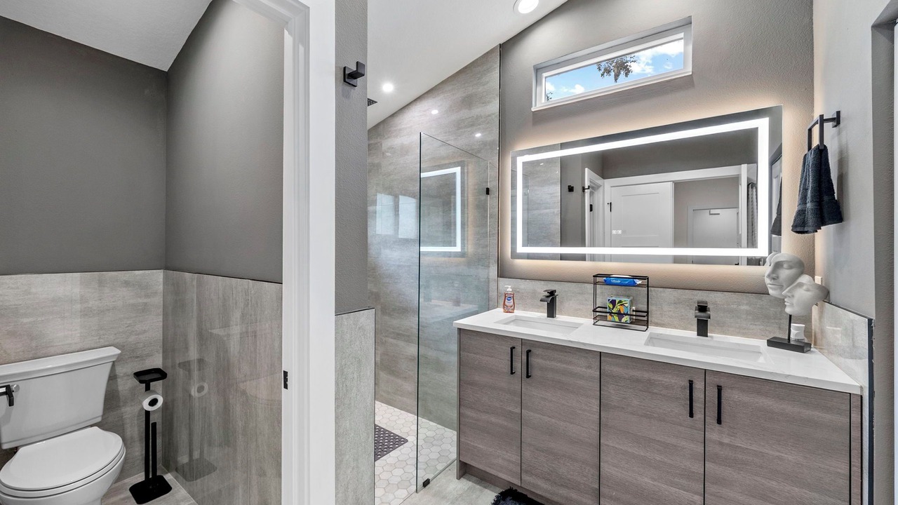 Photo of Bathroom in Temple Terrace