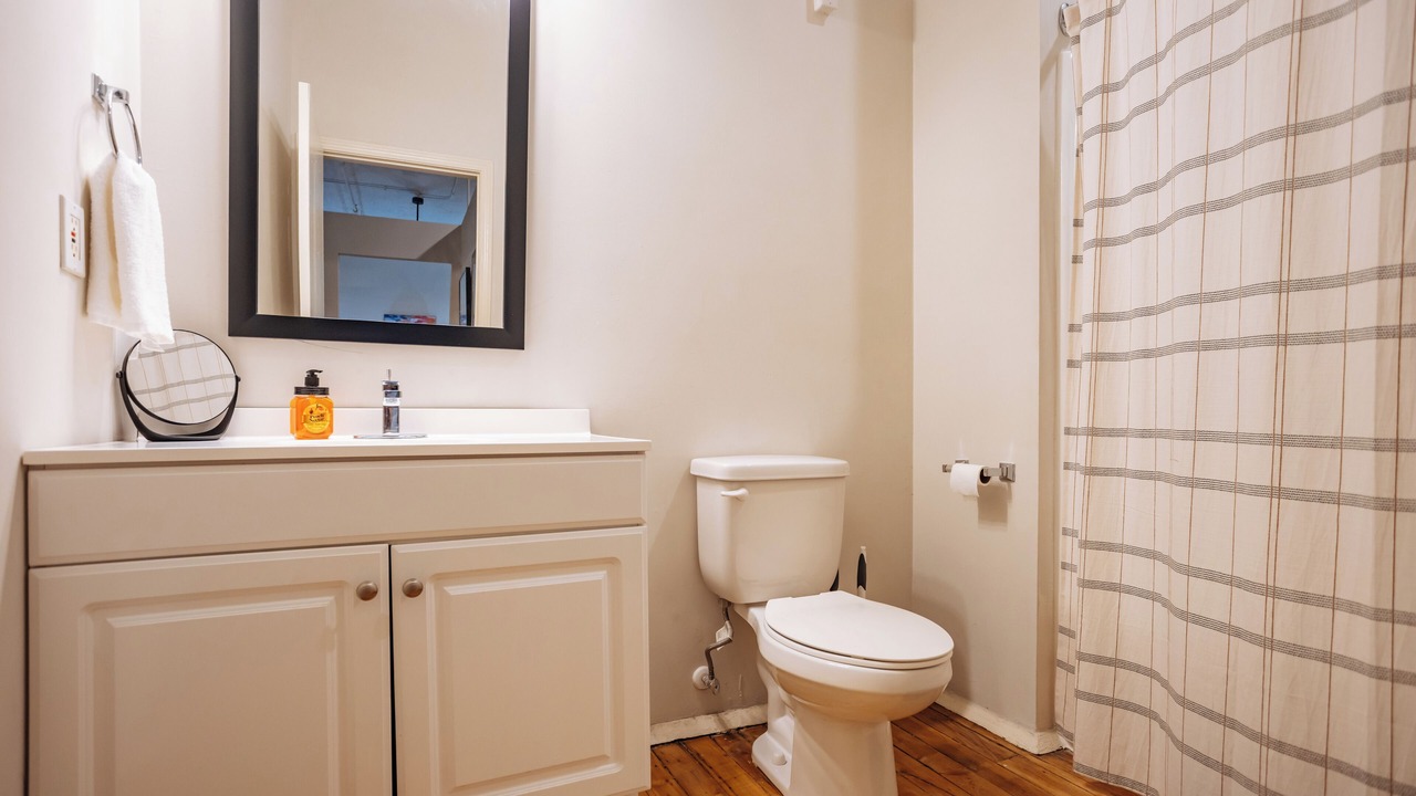 Photo of Bathroom in River Market