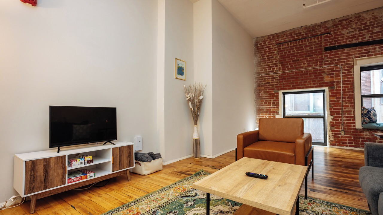 Photo of Livingroom in River Market