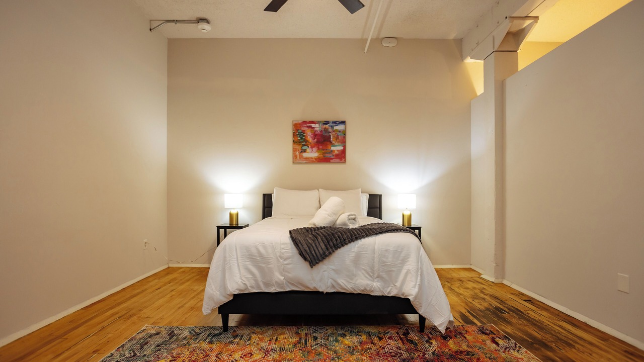 Photo of Bedroom in River Market