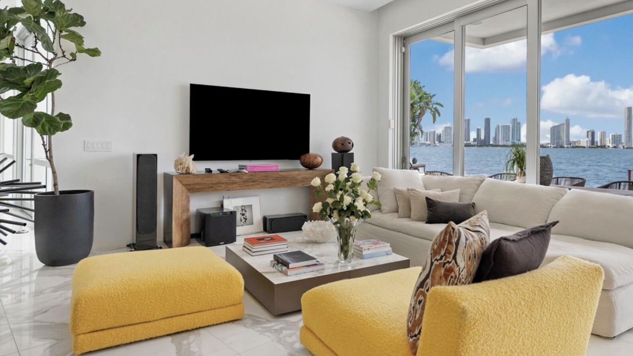 Photo of Livingroom in Venetian Islands