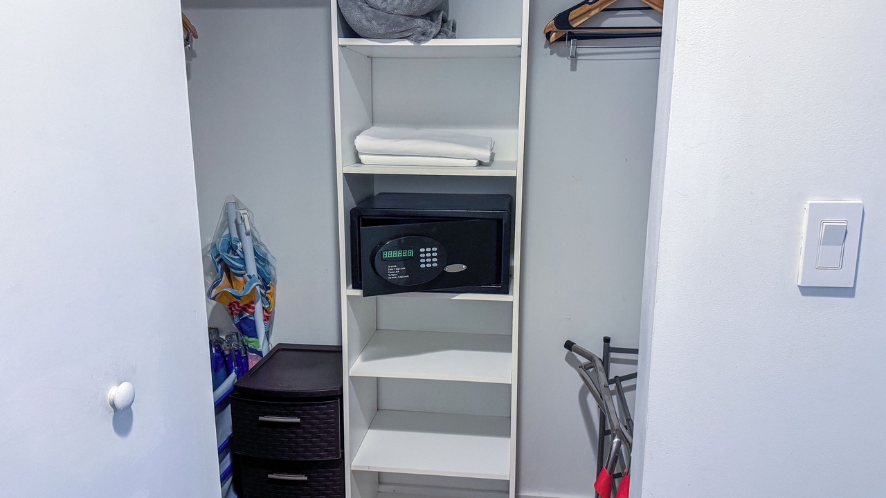 Photo of Bedroom in Hallandale Beach