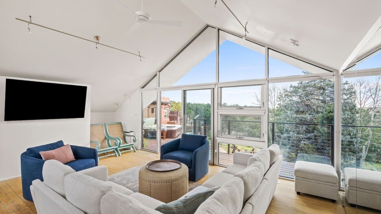 Photo of Livingroom in Tesuque