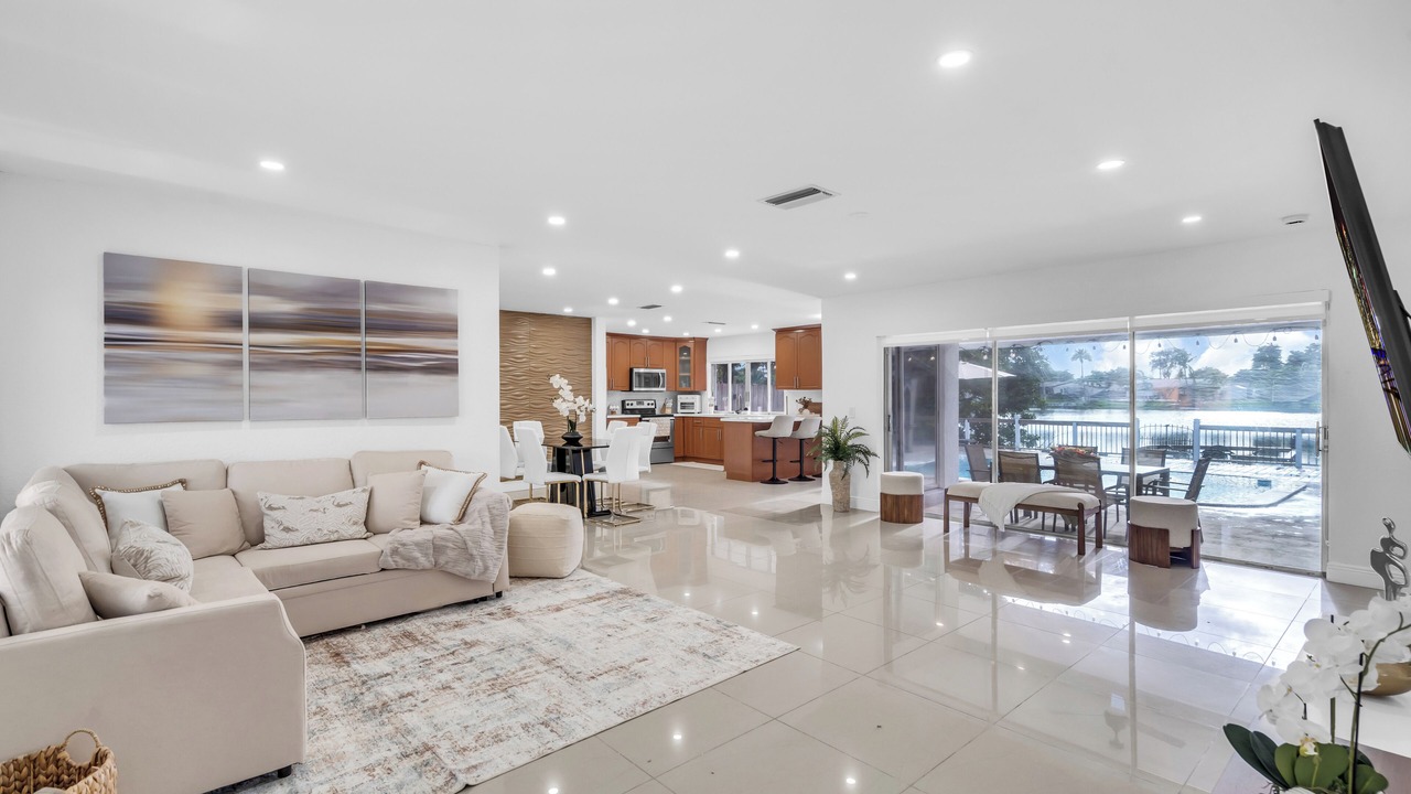 Photo of Livingroom in Pembroke Pines