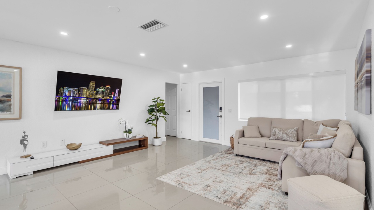 Photo of Livingroom in Pembroke Pines