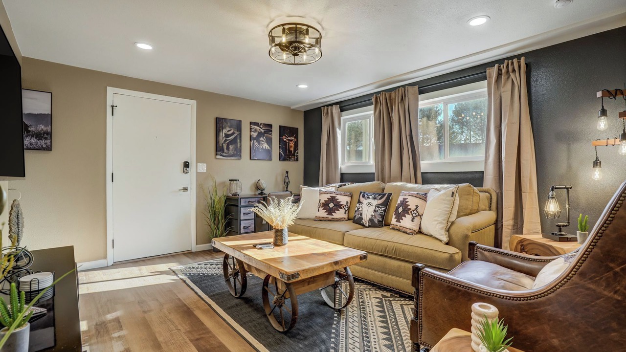 Photo of Livingroom in Cimarron Hills