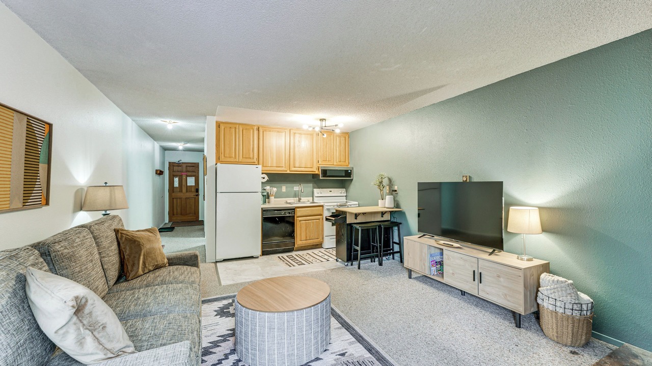 Photo of Livingroom in Red River