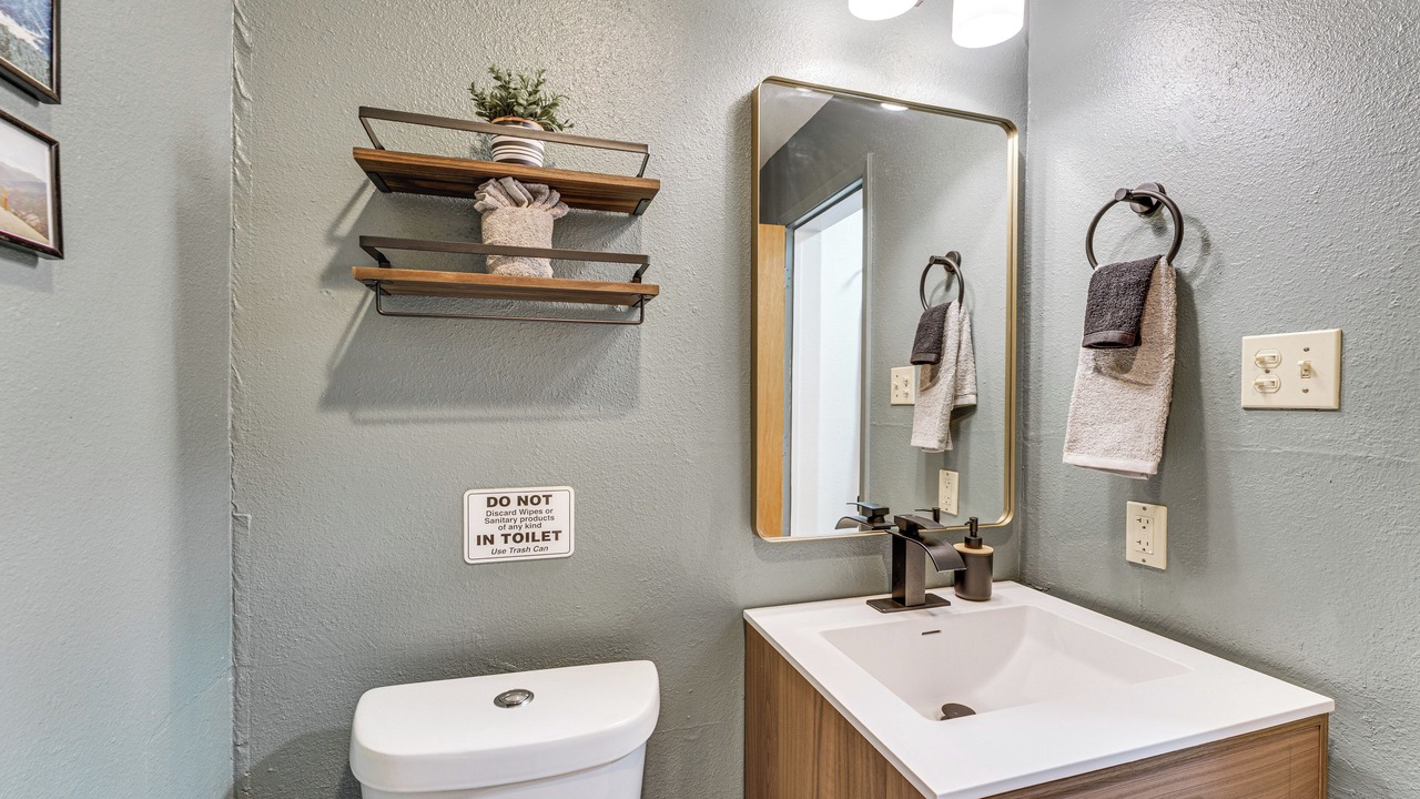 Photo of Bathroom in Red River