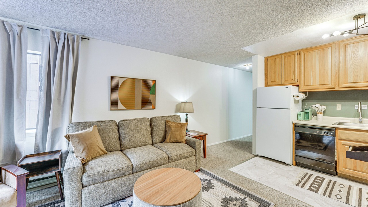 Photo of Livingroom in Red River