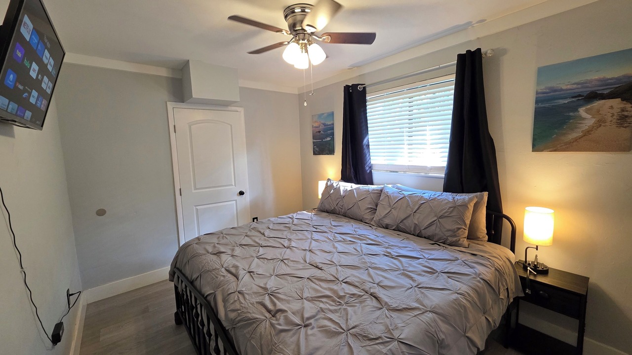 Photo of Bedroom in Lauderhill
