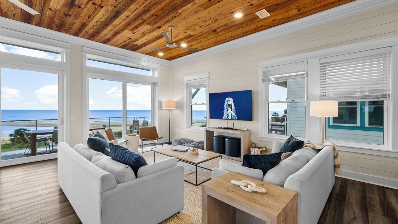 Photo of Livingroom in Indian Pass