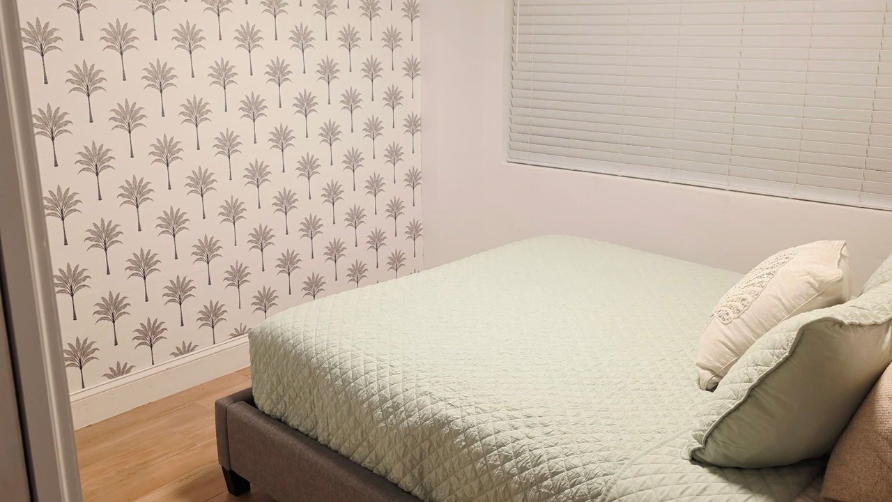 Photo of Bedroom in Coral Ridge Isles